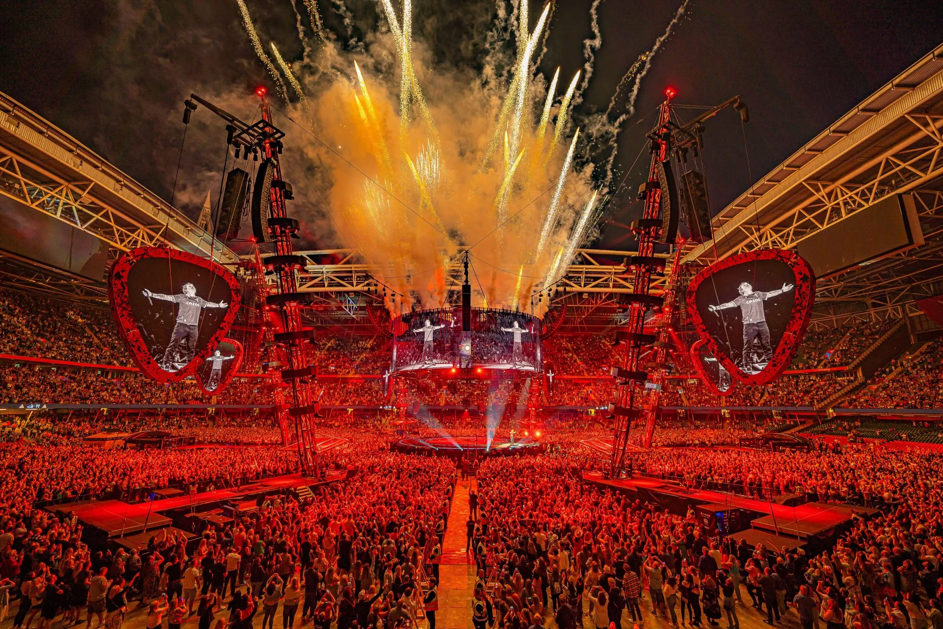 Ed Sheeran – Mathematics Tour